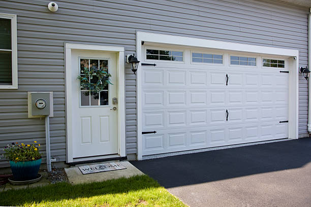 24/7 Emergency Garage Door Maintenance experts in Hughestown, PA